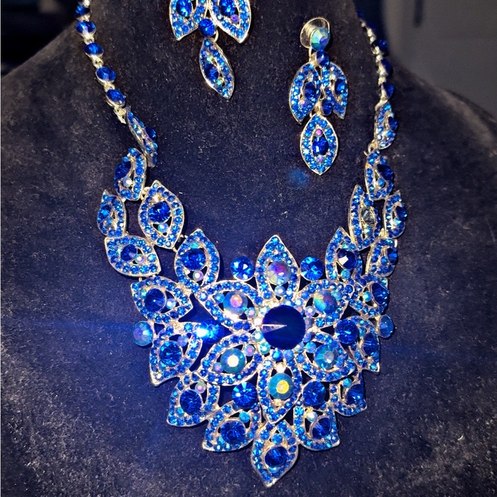 Elegant Blue Crystal Necklace, Bracelet and Earring Set